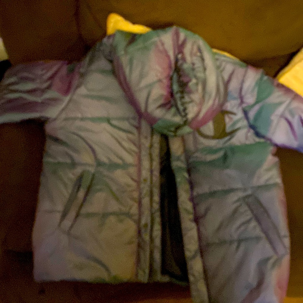 Never worn, tags removed, perfect condition